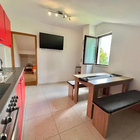 Apartment Milly Grizane-Belgrad