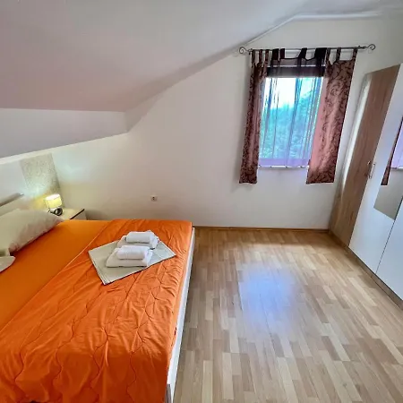 Milly Apartment *
